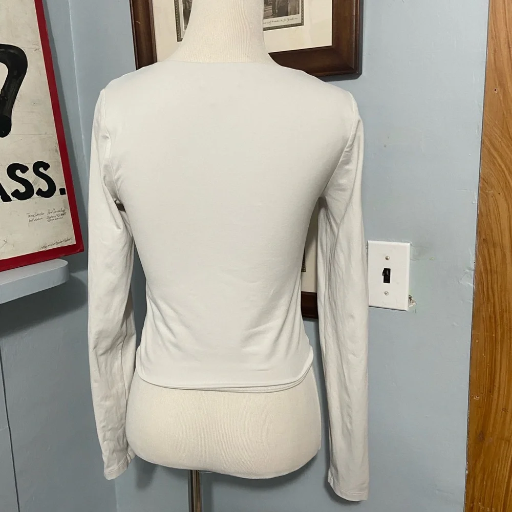Aritzia Babaton Contour Scoopneck Longsleeve - Picture 4 of 8